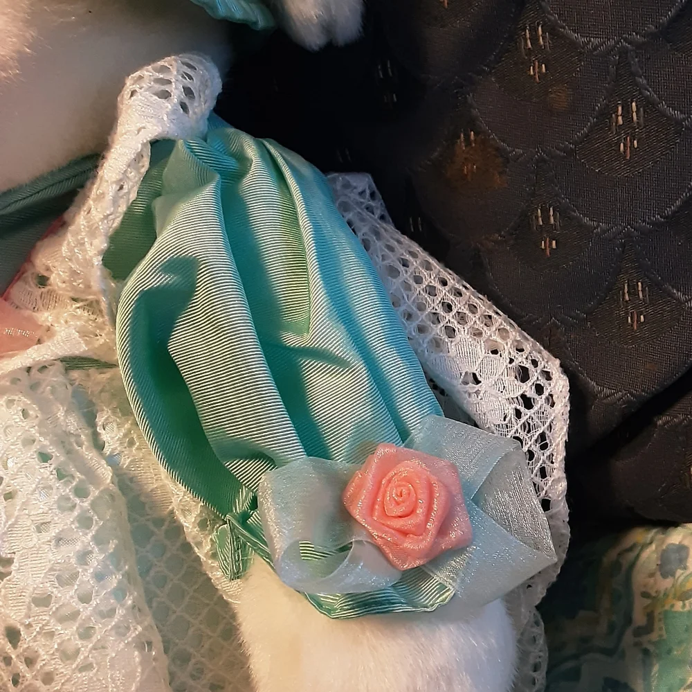 NWT VINTAGE DRESSED EASTER BUNNY, 20